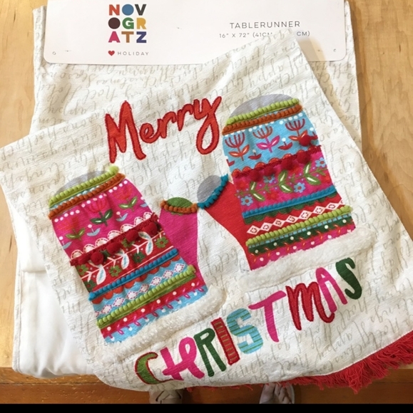 Novogratz Christmas Tablerunner NWT - Picture 4 of 8